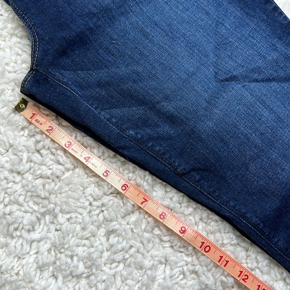 The So Lifting Crop by Chicos Dark Wash Denim Capri Jeans Fitted Casual GG14 - Picture 7 of 9
